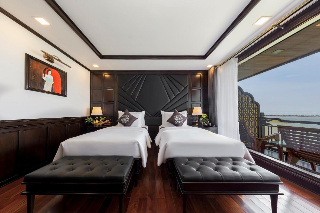 ลา เรจีนา เลเจนด์ ครูซ Hotel ฮาลอง ภายนอก รูปภาพ