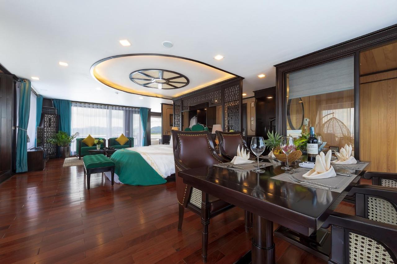 ลา เรจีนา เลเจนด์ ครูซ Hotel ฮาลอง ภายนอก รูปภาพ