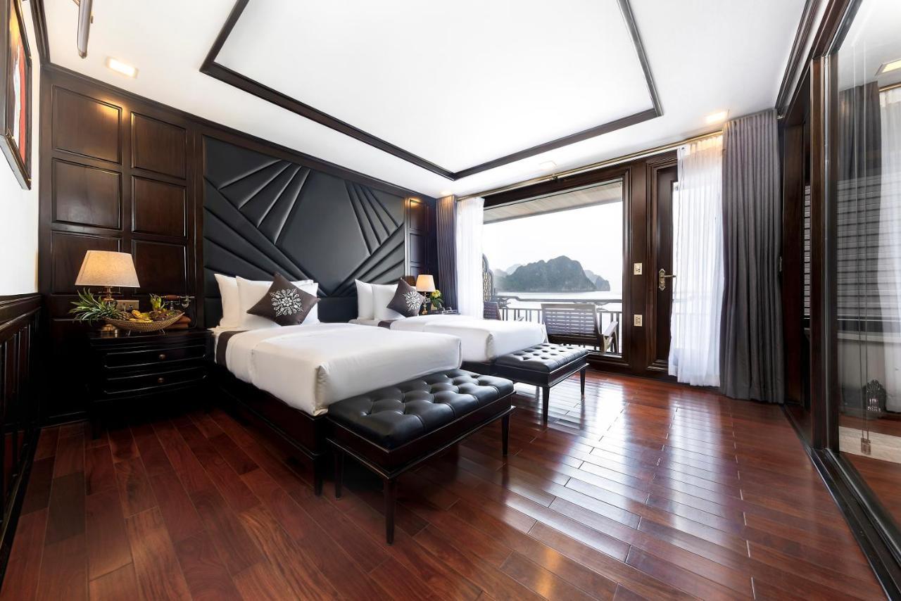 ลา เรจีนา เลเจนด์ ครูซ Hotel ฮาลอง ภายนอก รูปภาพ