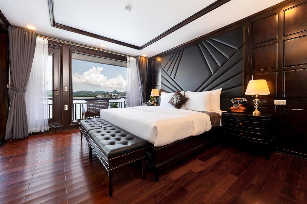 ลา เรจีนา เลเจนด์ ครูซ Hotel ฮาลอง ภายนอก รูปภาพ